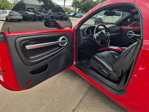 Used 2005 Chevrolet SSR w/ Preferred Equipment Group RWD image 8