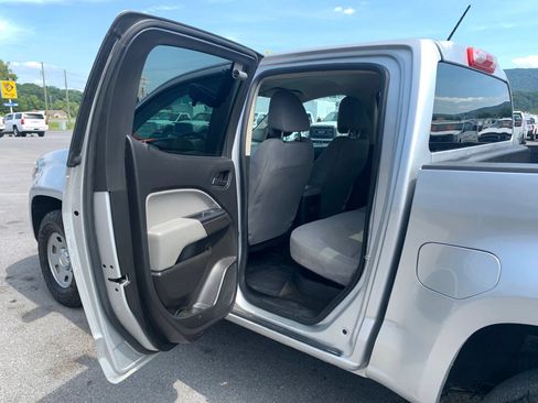 Used 2018 Chevrolet Colorado W/T w/ WT Convenience Package AWD/4WD image 21