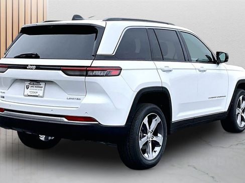 New 2026 Jeep Grand Cherokee Limited w/ Luxury Tech Group II AWD/4WD image 8
