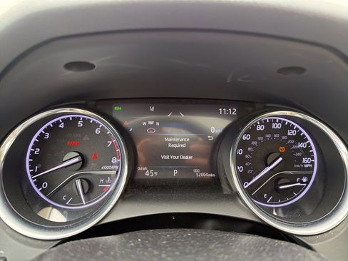 Used 2019 Toyota Camry XLE w/ Navigation Package image 10