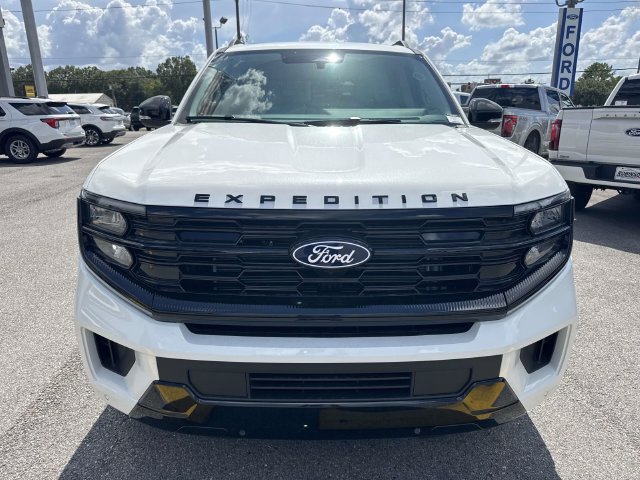 New 2027 Ford Expedition Max Platinum AWD/4WD image 2