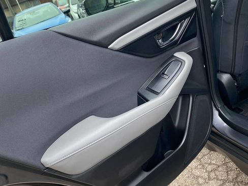 Used 2025 Subaru Outback Premium w/ Popular Package #1A image 15