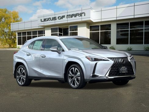 New 2026 Lexus UX 300h AWD image 6