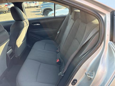 Used 2021 Toyota Corolla LE FWD image 23