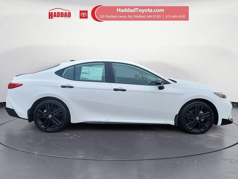 New 2026 Toyota Camry Hybrid image 6