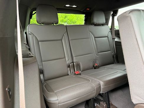 Used 2021 GMC Yukon Denali w/ Denali Ultimate Package AWD/4WD image 14