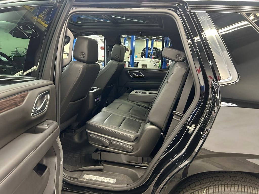Used 2021 Chevrolet Tahoe LT w/ LT Signature Package AWD/4WD image 18