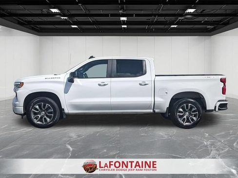 Used 2022 Chevrolet Silverado 1500 RST AWD/4WD image 2