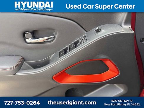 Used 2022 Nissan Frontier Pro-X w/ Technology Package image 11