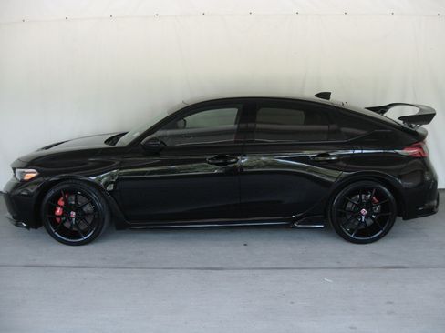 Used 2024 Honda Civic Type R image 24