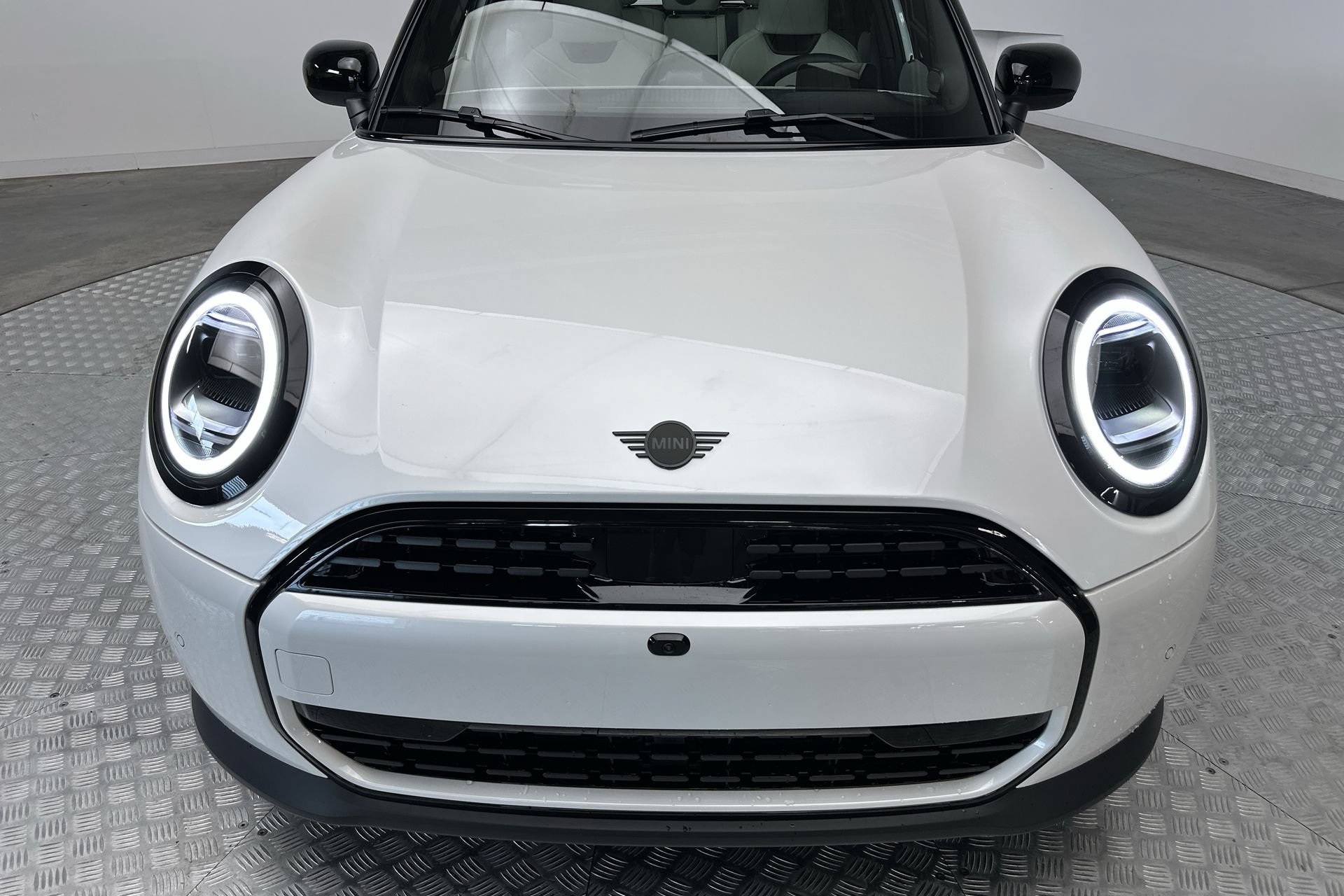 Used 2027 MINI Cooper 4-Door Hardtop FWD image 29