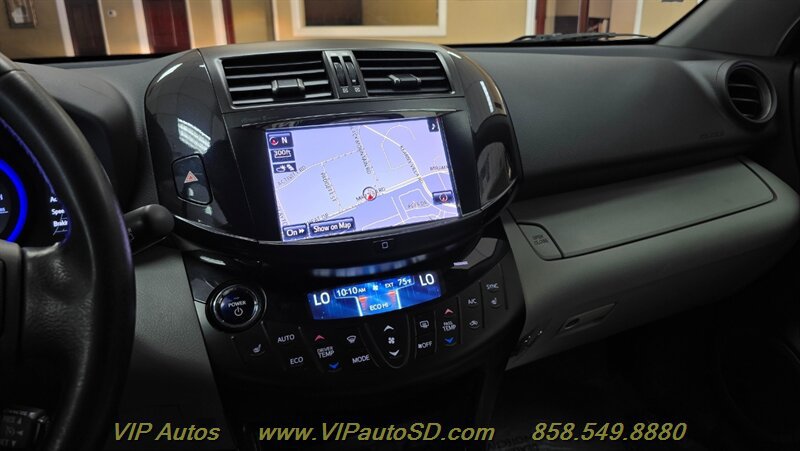 Used 2013 Toyota RAV4 EV FWD image 19