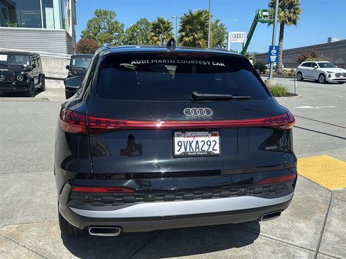 Used 2025 Audi Q5 Premium Plus w/ Premium Plus AWD/4WD image 7