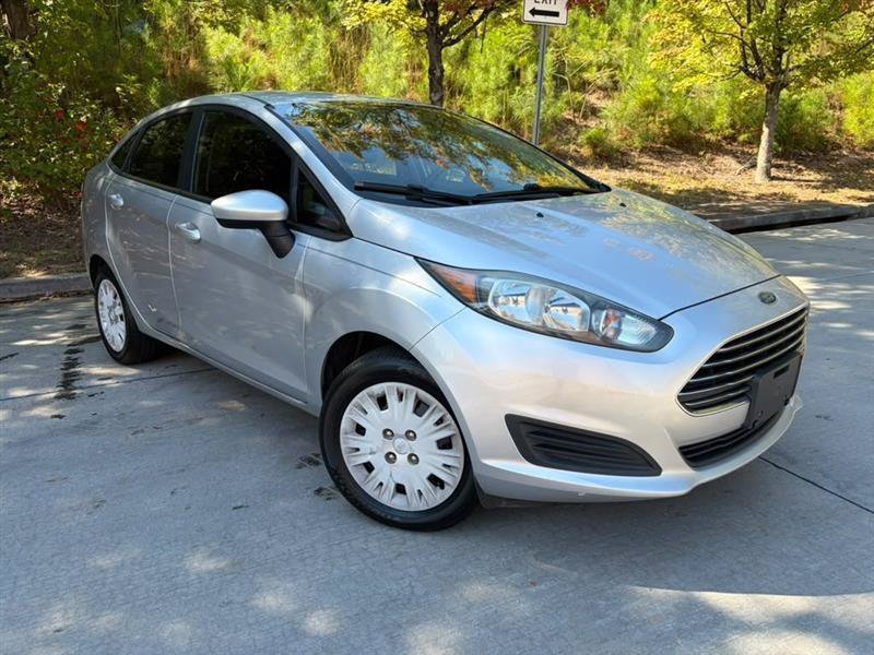 Used 2017 Ford Fiesta S FWD image 1