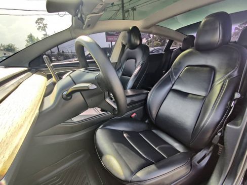 Used 2021 Tesla Model 3 Standard Range Plus RWD image 6