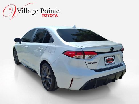 Certified 2026 Toyota Corolla SE FWD image 2