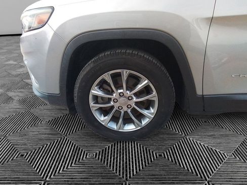 Used 2019 Jeep Cherokee Latitude Plus image 14