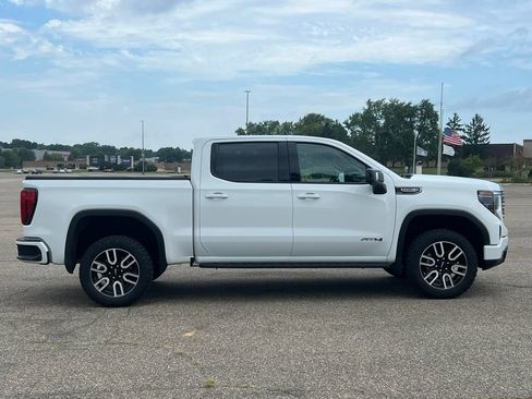 Used 2024 GMC Sierra 1500 AT4 w/ Technology Package AWD/4WD image 45