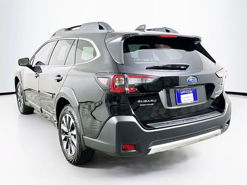 Used 2025 Subaru Outback Limited AWD/4WD image 6