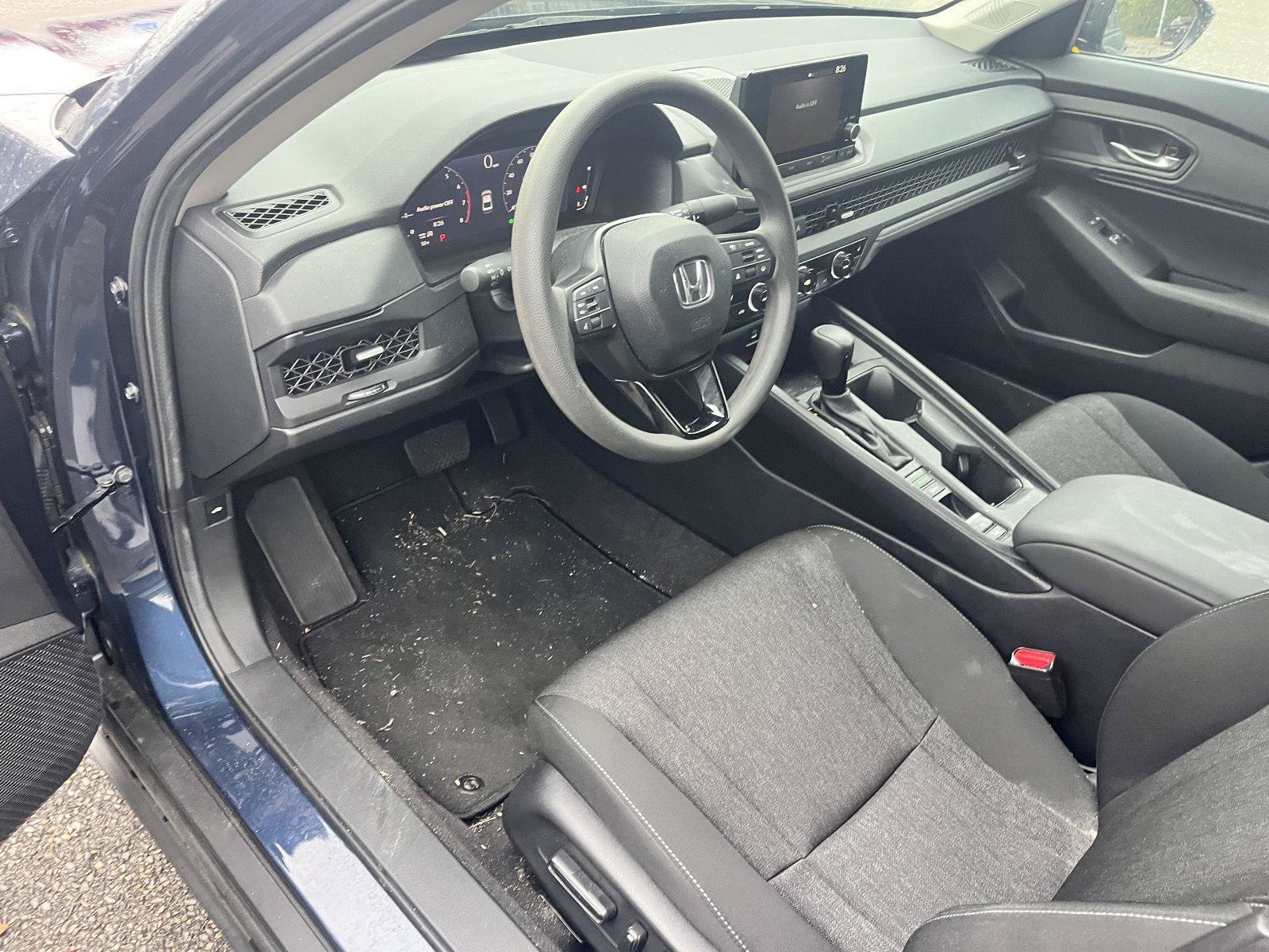 Used 2025 Honda Accord SE image 11