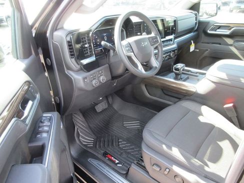 New 2026 Chevrolet Silverado 1500 RST AWD/4WD image 15
