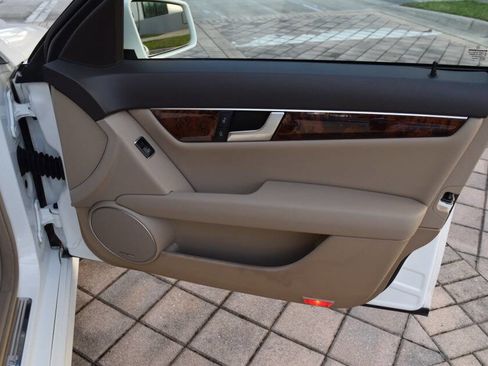 Used 2014 Mercedes-Benz C 300 4MATIC Sedan image 72