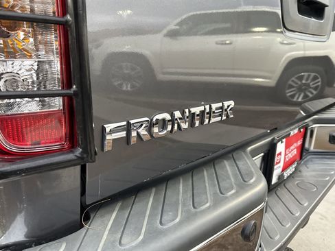 Used 2021 Nissan Frontier SV image 9