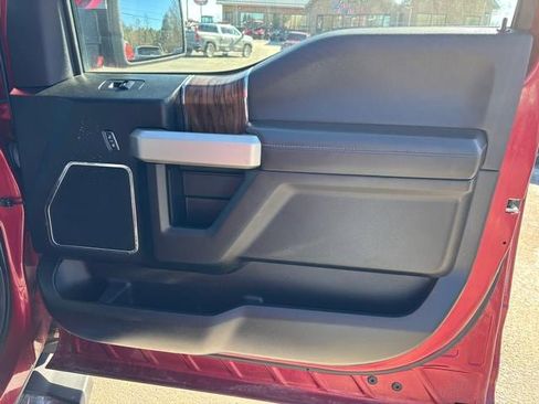 Used 2018 Ford F150 Lariat w/ Equipment Group 502A Luxury image 15