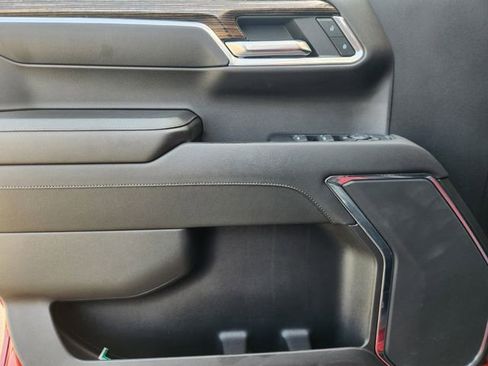 Used 2023 GMC Sierra 1500 Elevation image 22