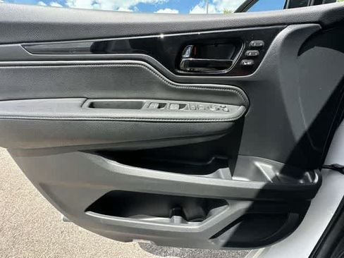 Used 2023 Honda Odyssey Elite image 19