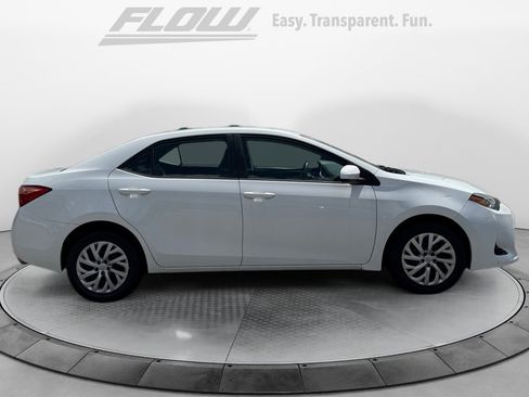 Used 2018 Toyota Corolla LE FWD image 8
