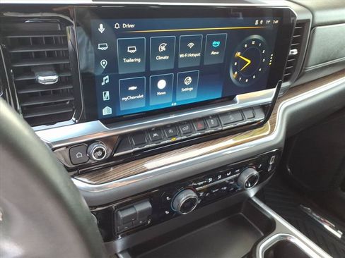 Used 2023 Chevrolet Silverado 1500 LT Trail Boss w/ Convenience Package II AWD/4WD image 33