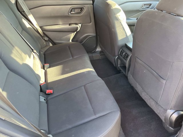 Used 2024 Nissan Rogue S FWD image 20
