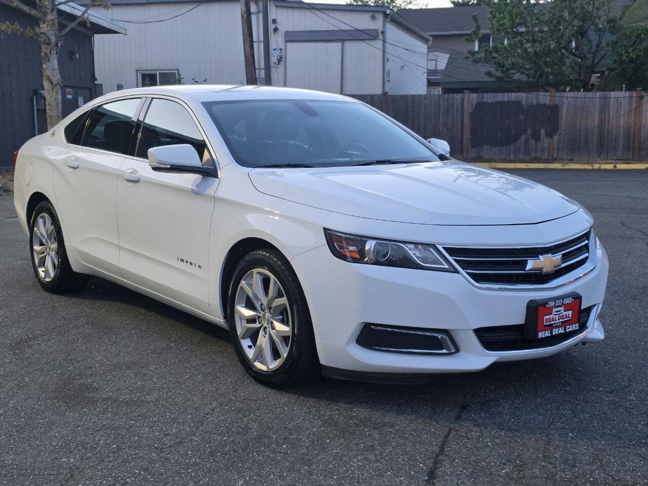 Used 2016 Chevrolet Impala LT FWD image 13