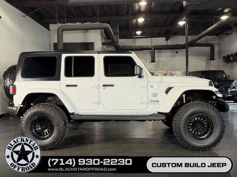 Used 2024 Jeep Wrangler Unlimited AWD/4WD image 1