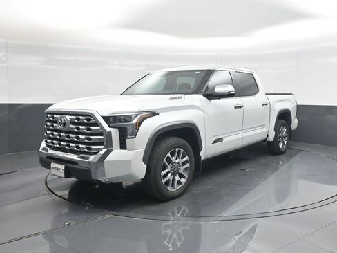 Used 2025 Toyota Tundra 1794 Edition AWD/4WD image 33
