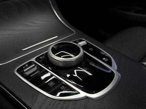 Used 2019 Mercedes-Benz GLC 350e 4MATIC w/ Premium Package image 21