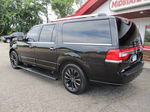Used 2017 Lincoln Navigator L Select AWD/4WD image 5
