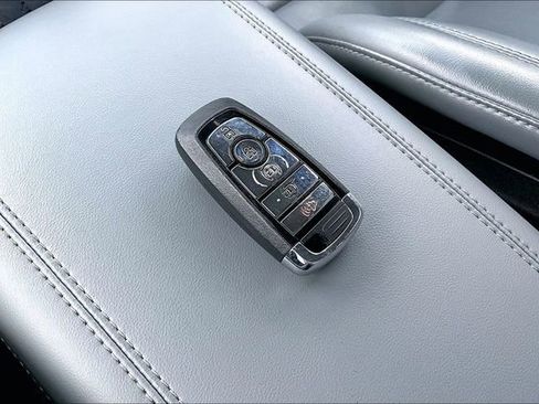 Used 2022 Lincoln Corsair AWD w/ Equipment Group 101A image 36