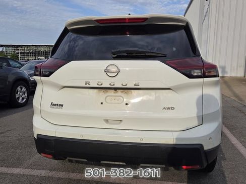 Used 2025 Nissan Rogue S AWD/4WD image 3