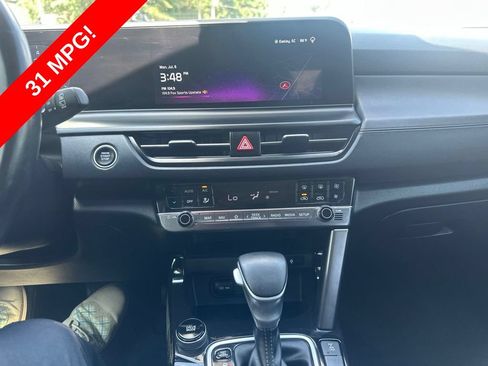 Used 2024 Kia Seltos EX AWD/4WD image 12