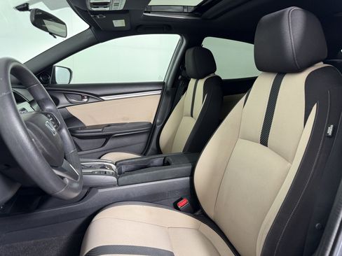 Used 2018 Honda Civic EX image 4