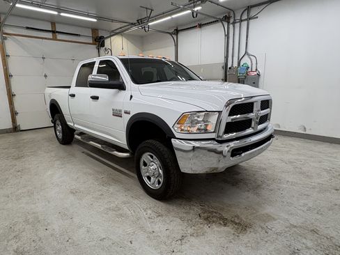 Used 2014 RAM 2500 Tradesman w/ Chrome Appearance Group image 5