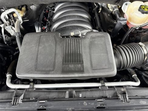 Used 2023 Chevrolet Tahoe RST w/ Luxury Package AWD/4WD image 43