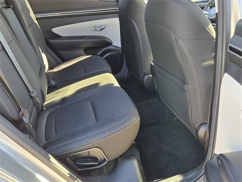 Certified 2022 Hyundai Tucson SEL w/ Winter Package image 16