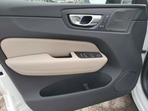 New 2026 Volvo XC60 B5 Plus w/ Protection Package Premier image 20