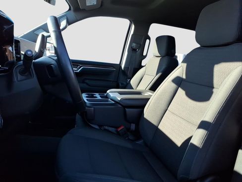 Used 2025 Chevrolet Silverado 1500 LT image 16