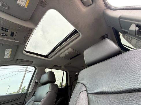 Used 2016 Chevrolet Tahoe LTZ AWD/4WD image 14