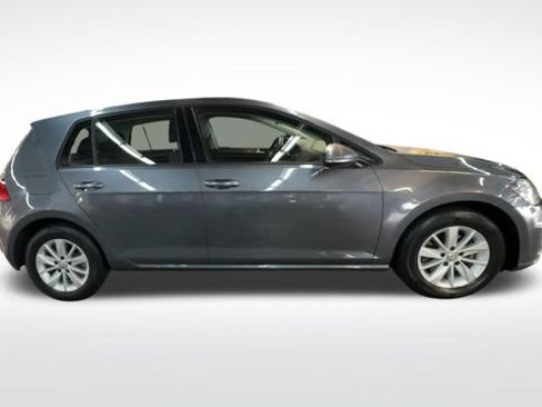 Used 2019 Volkswagen Golf S FWD image 10