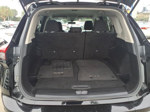 Certified 2024 Nissan Rogue S FWD image 11